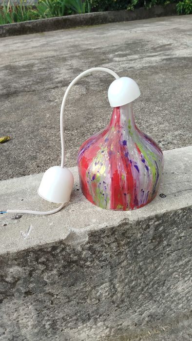 Candeeiro único feito de garrafão