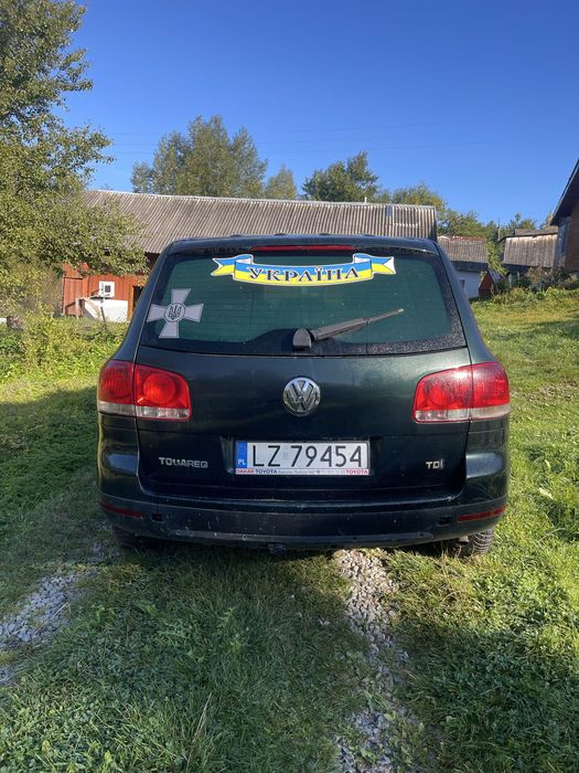 Volkswagen Touareg, надійне та обслужене авто