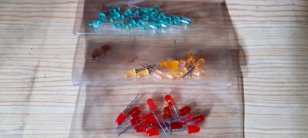 41 unidades de Led´s Redondos 5 mm (envio grátis)
