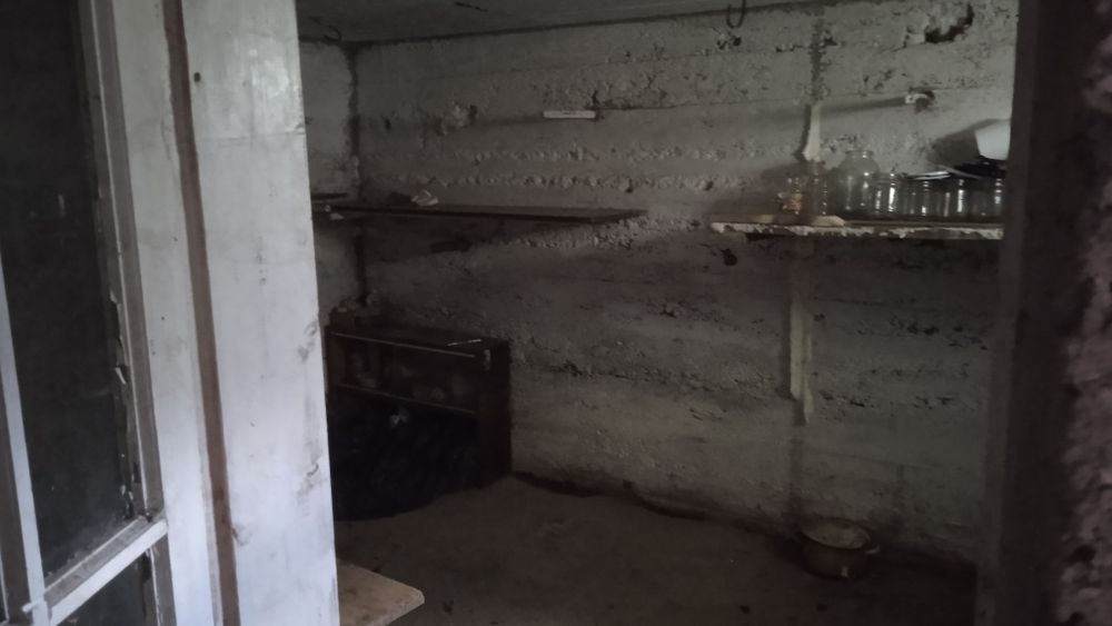 продам будинок ,