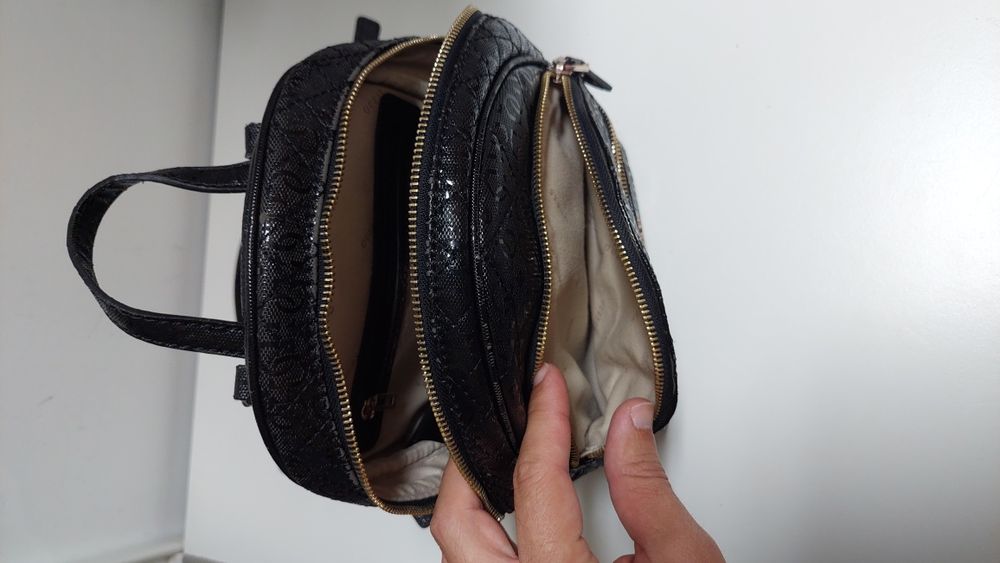 Mala / Mochila de costas Guess64738212351105121