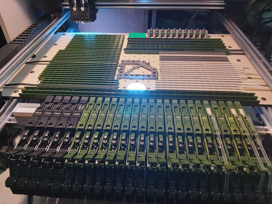 Lumen PNP, Ростановщик SMD компонентів на плати, станок