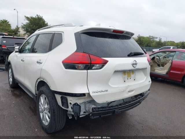 Nissan Rogue Sv 2017 *