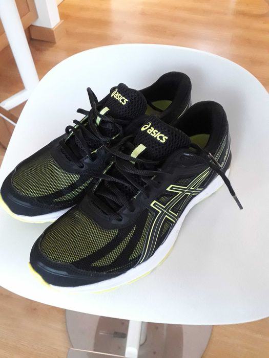 Asics buty sportowe do biegania 40.5