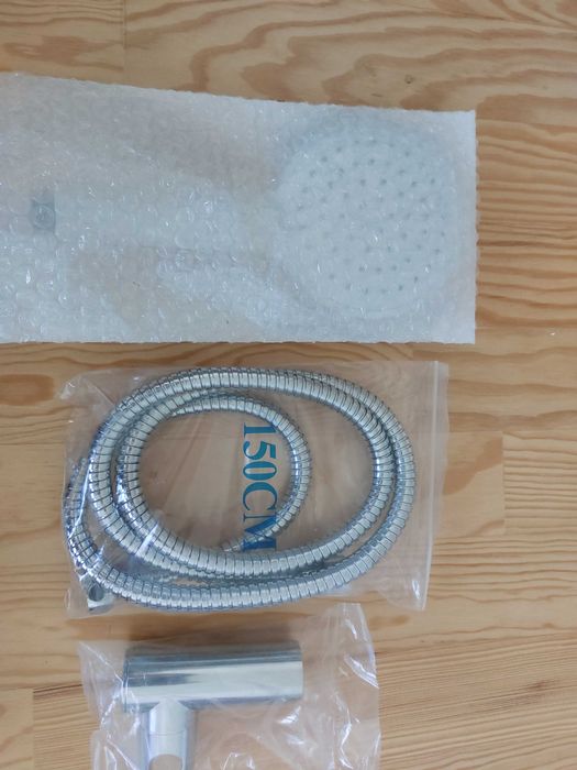 Torneira de duche + chuveiro Novo da Rubicer