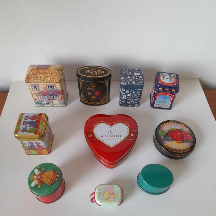 Coleção de latas miniatura