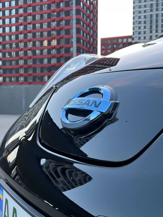 Продам Nissan Leaf 2013