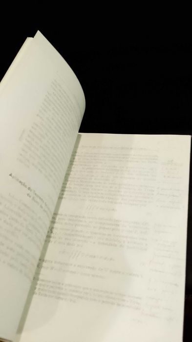 Problema dos 3 corpos e sua aplicação a um problema de Astrodinâmica