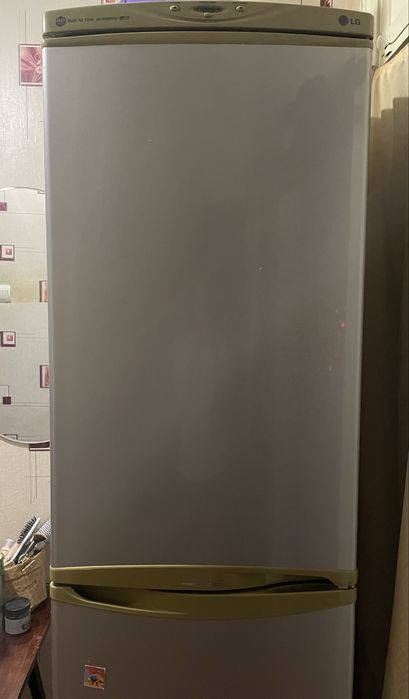 Холодильник LG б/у