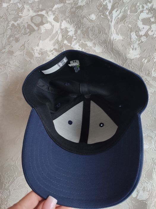 Кепка under armour boy's ua blitzing-blu