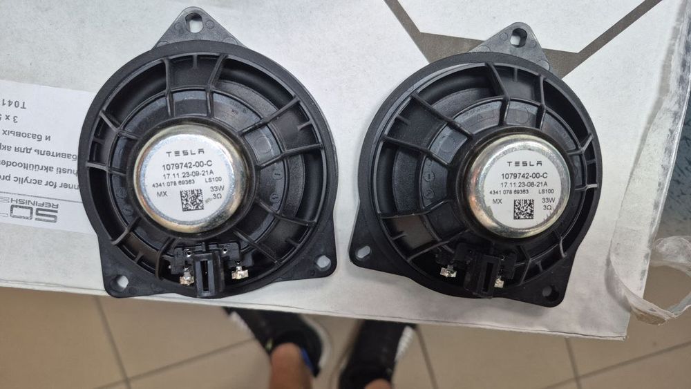 динаміки Tesla Y 20-25 бу оригінал