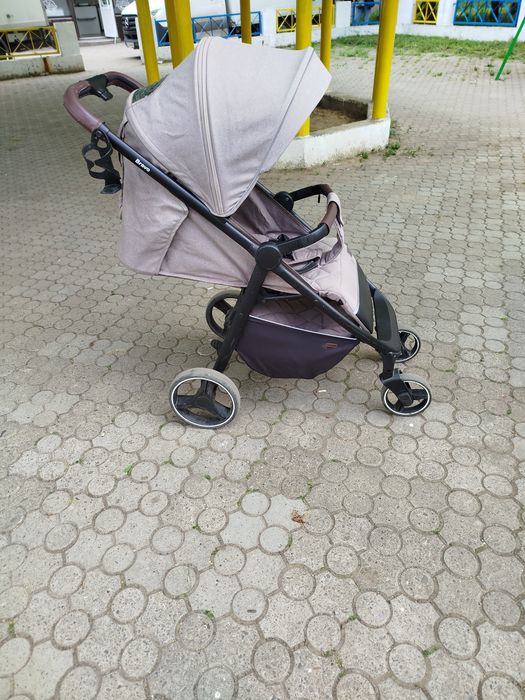 Каляска прогулянкова Carello Bravo.