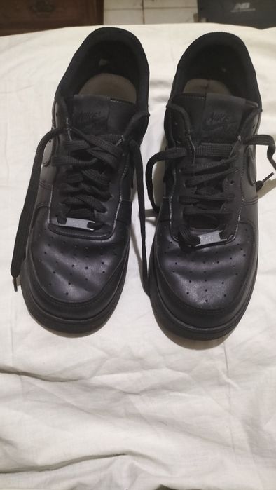 Air force pretas como novas