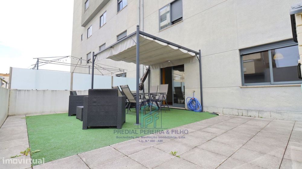 Apartamento T2  com Terraço - Baguim / Igreja