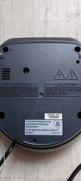 Radio budzik Sony ICF - C263
