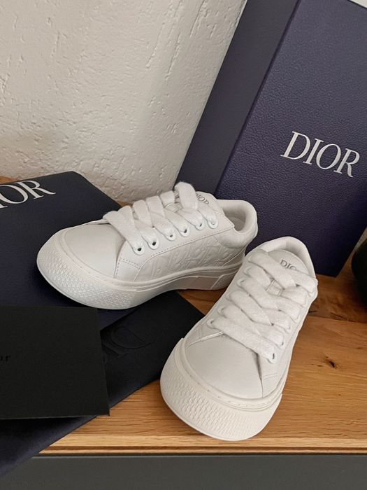 Sneakersy Dior białe