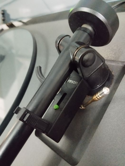 Piękny gramofon angielski Reson RS1