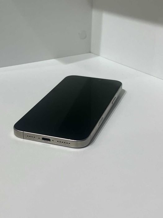 iPhone 16 Pro Max 256GB Space Grey | Recondicionado Grade A | Bateria 96%