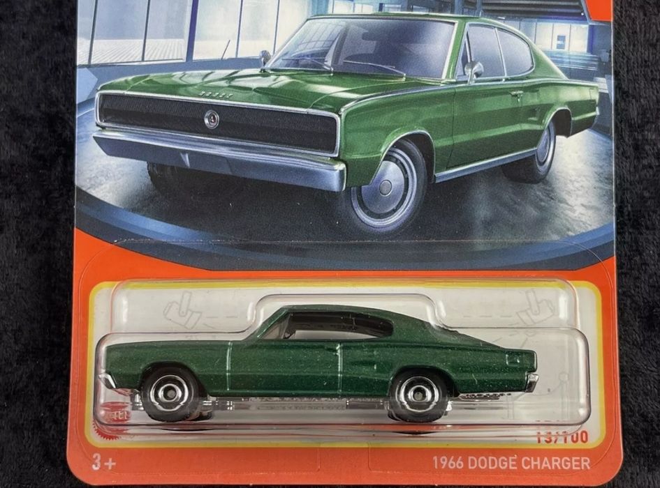 модель Dodge charger 66 matchbox 1:64