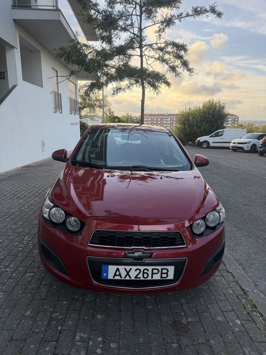 Carro aveo impecavel