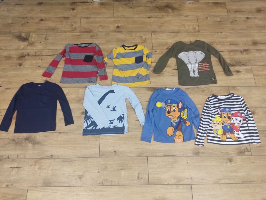 H&m z staw koszulek 122/128