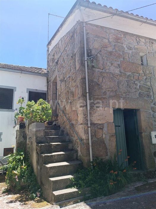 Moradia T3 / Gouveia, Paços da Serra