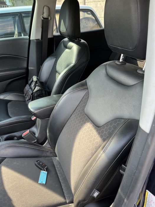 Jeep Compass продам своє авто