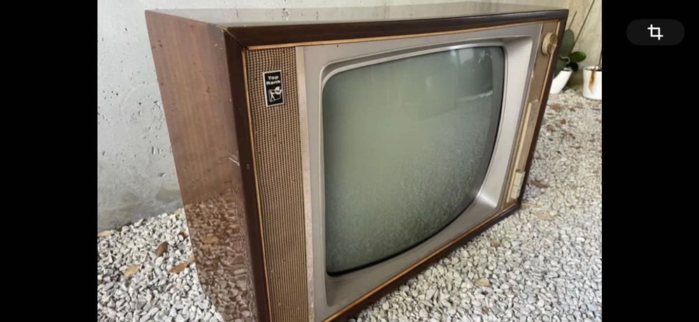 Tv vintage extremamente bem mantida