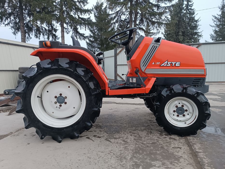 Японський мінітрактор.Трактор Кубота.