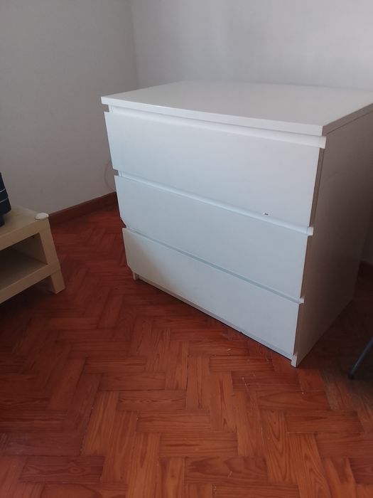 Cómoda IKEA 3gavetas