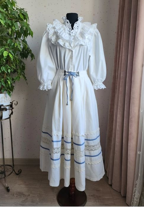 Юбка с кружевом М
