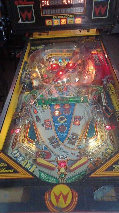 Fliper Pinball Taxi Queluz E Belas • OLX Portugal