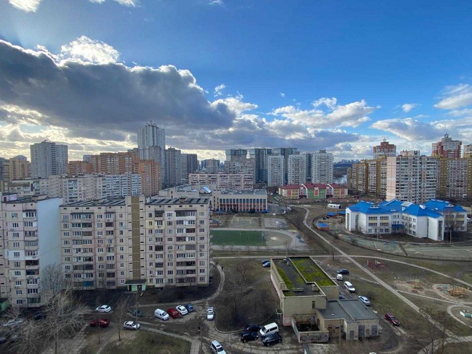 Урлівська 3, метро Осокорки 10хв, оренда кімнати без власників!