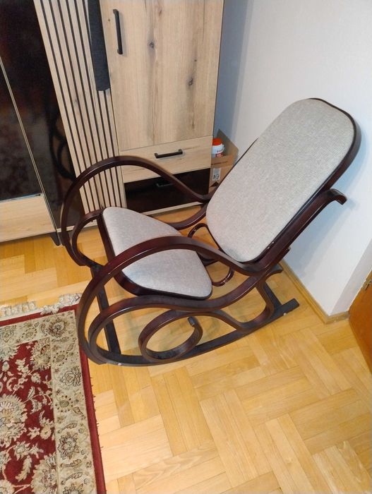 krzesło fotel bujany