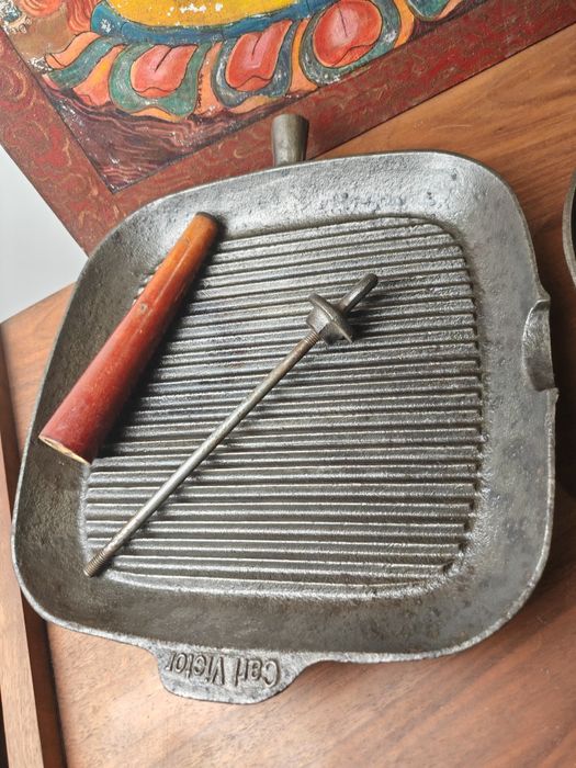 Patelnie żeliwne Grilowa 28cm i głęboka 24cm Carl Victor Swedish