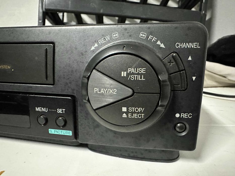 Leitor Sharp VHS Modelo VC-M430BM Com Comando