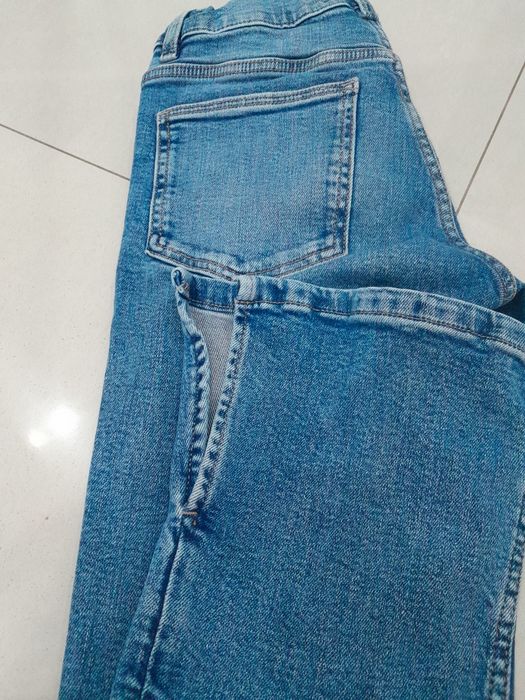 Jeansy Zara r. 152