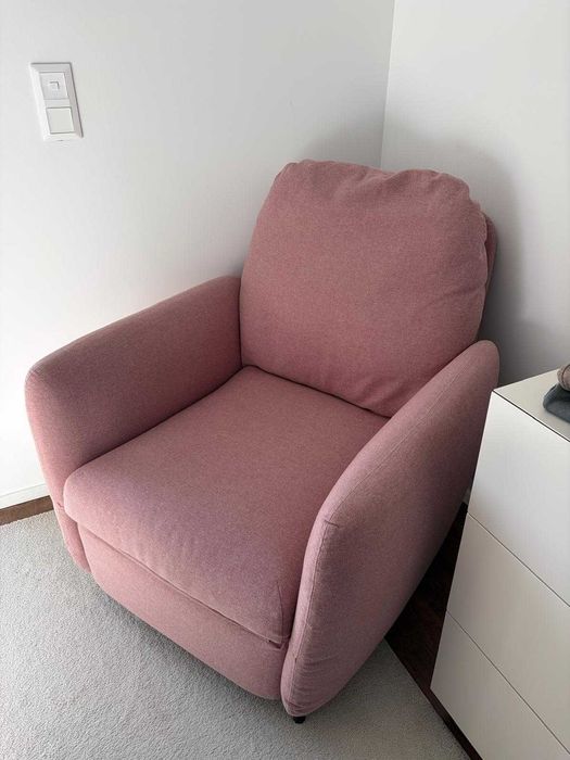 IKEA EKOLSUND Poltrona reclinável — Gunnared rosado claro, impecável