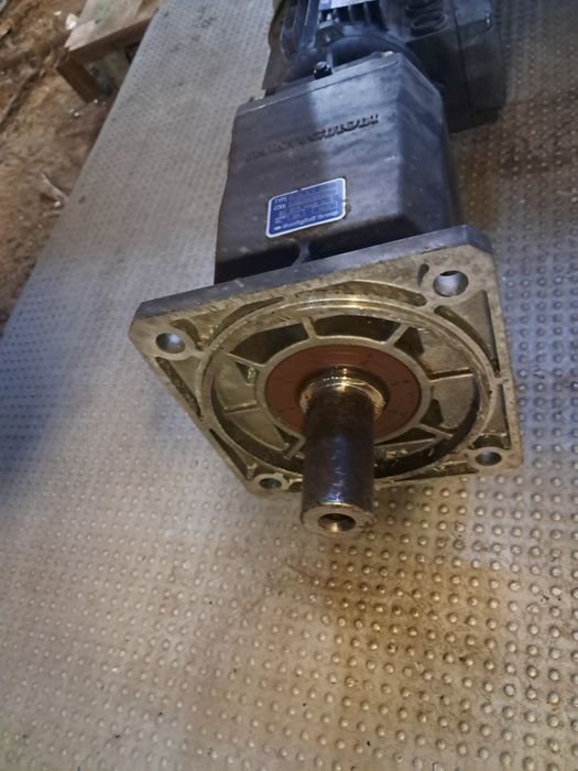 Okazja motoreduktor 0.55kw 13obr