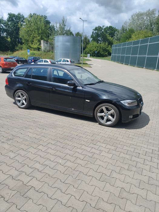 BMW E91 318d polift piękne brazowe wnętrze