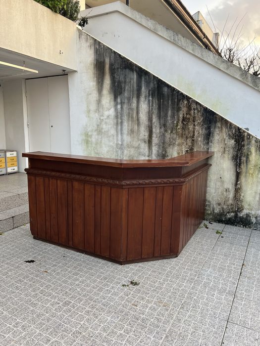 Balcão de Bar - madeira maciça