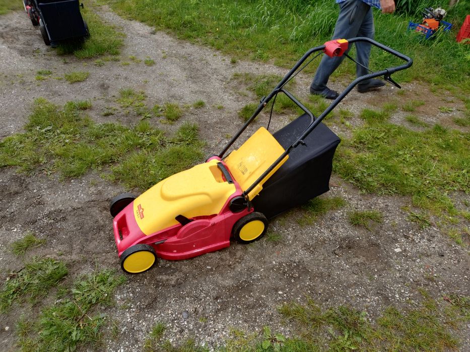 Kosiarka elektryczna Wolf 240E-1