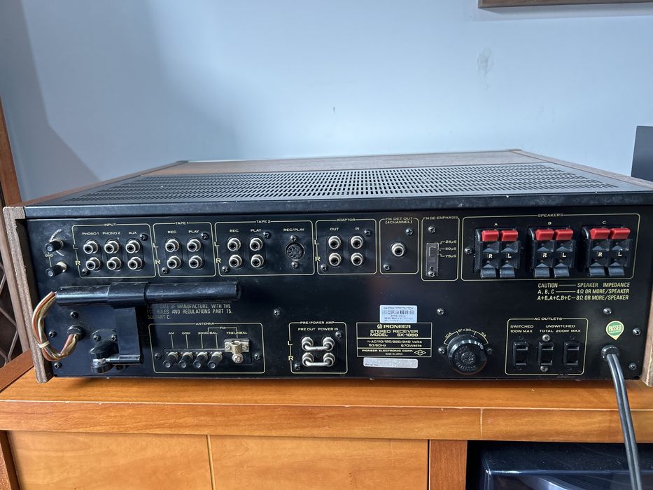 Receiver Pioneer SX-1050 ( revisto na Ajasom)