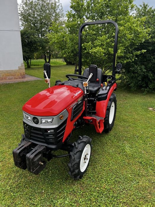 Hinomoto HM 3020 (Traktor, miniciągnik)