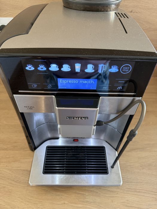 Ekspres do kazy Siemens EQ 6 plus s700