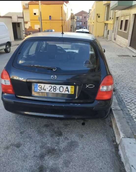 Vendo Mazda 323F com inspeção feita recentemente, feita em setembro de 2026.