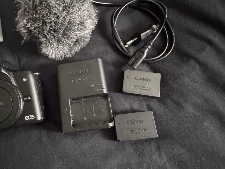 Canon EOS M50 - 2 obiektywy