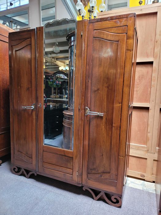 Roupeiro vintage - Bom estado geral