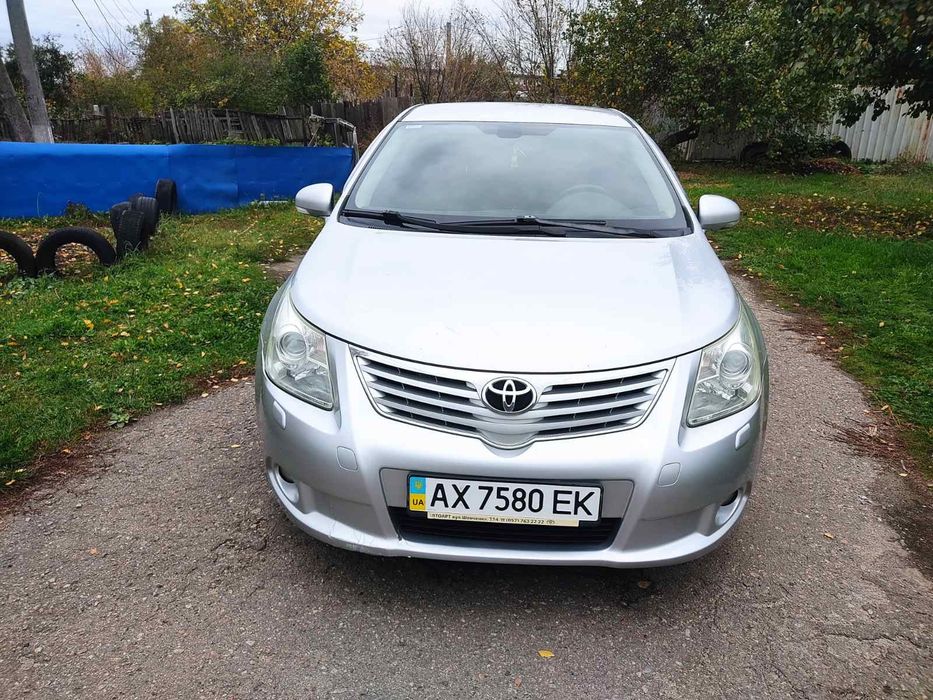 Продам Toyota avensis 2008
