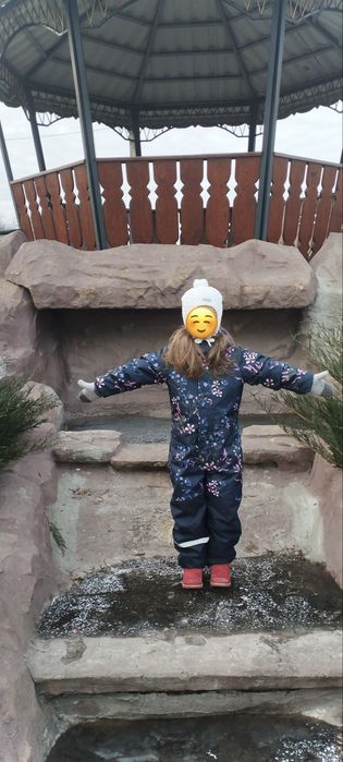 Зимний комбинезон для девочки  Lassie